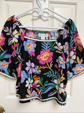 C&C Cali sz M dark floral tropical crop top w embroidery 100% Linen *snag*